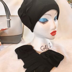 Kate Spade Hat & Gloves Set